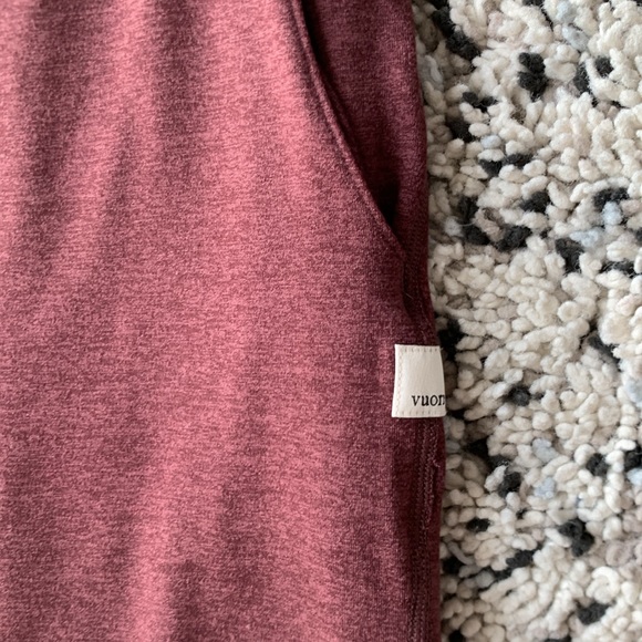 Vuori Women’s Performance Jogger Ruby Heather Red Soft Comfy Size Small - Picture 6 of 13